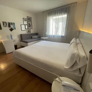 https://pol-grace-hotel.catalonia-hotels.com